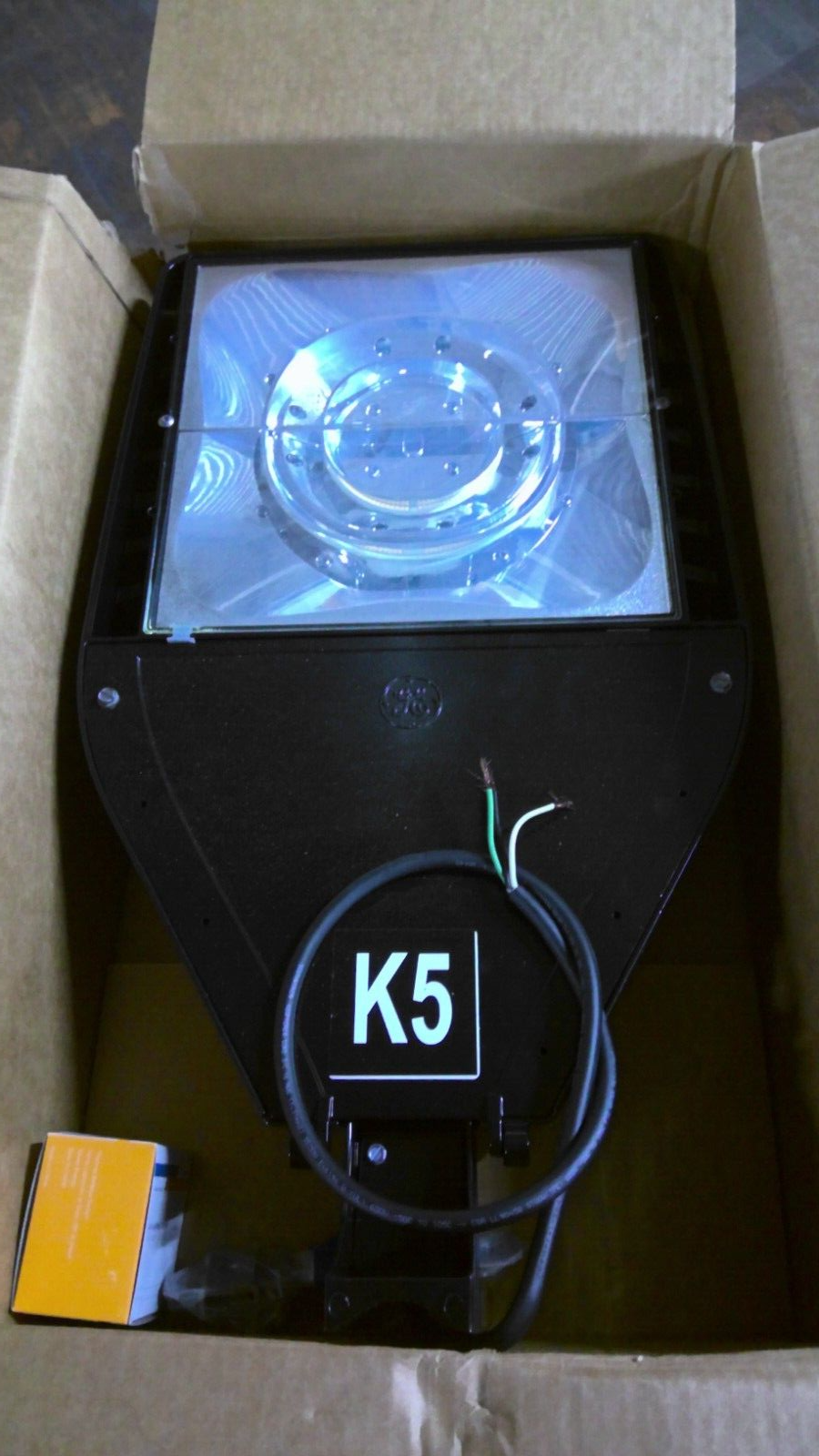 GE 93065909 EVOLVE LED EAL AREA LIGHT EALS02HK5SM740NDD1BLCK 281W 347-480V NIB