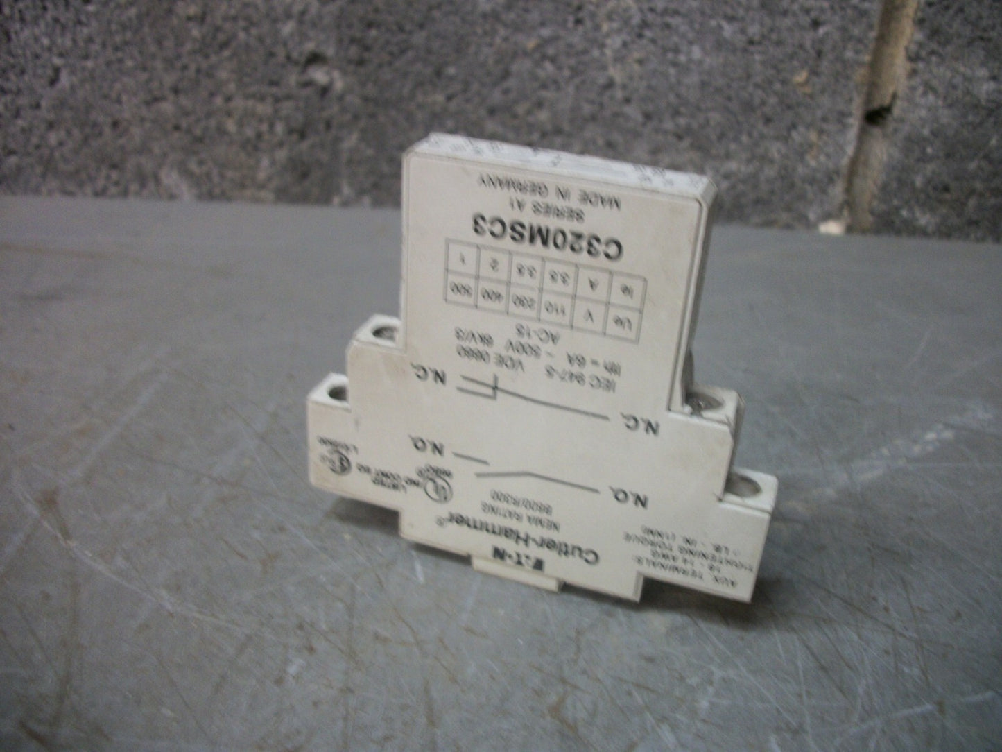 CUTLER-HAMMER 1N.O. 1N.C. CONTACT BLOCK C320MSC3