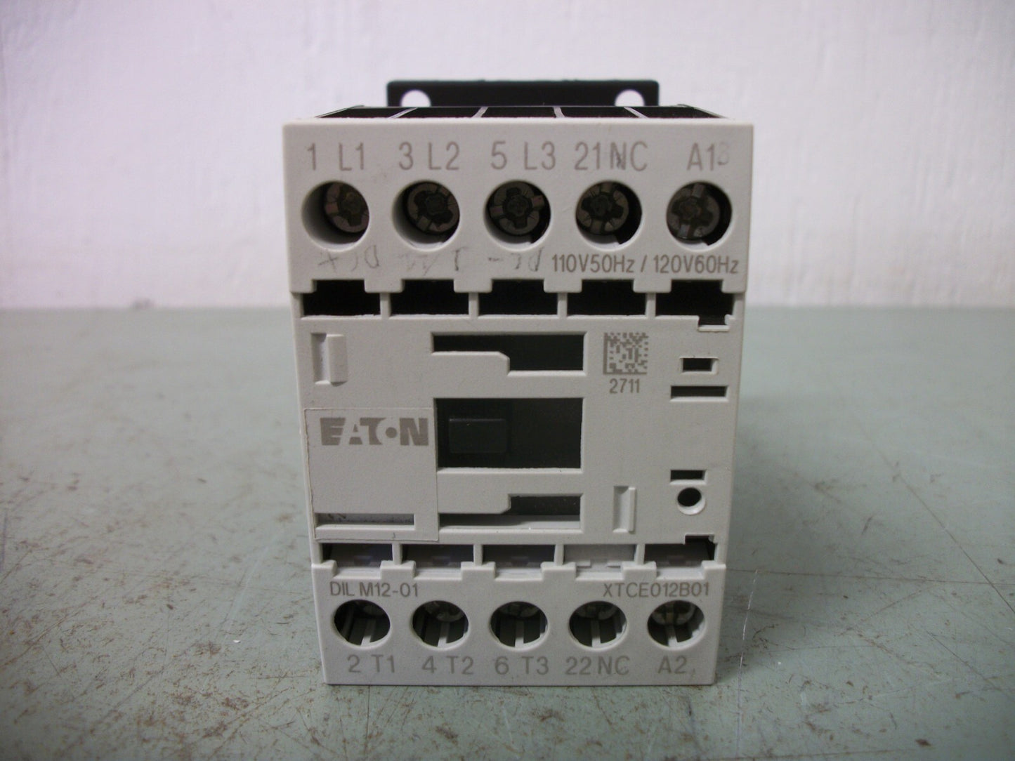 CUTLER-HAMMER CONTACTOR XTCE012B01 20AMP 120VCOIL 3PH 600V 10HP