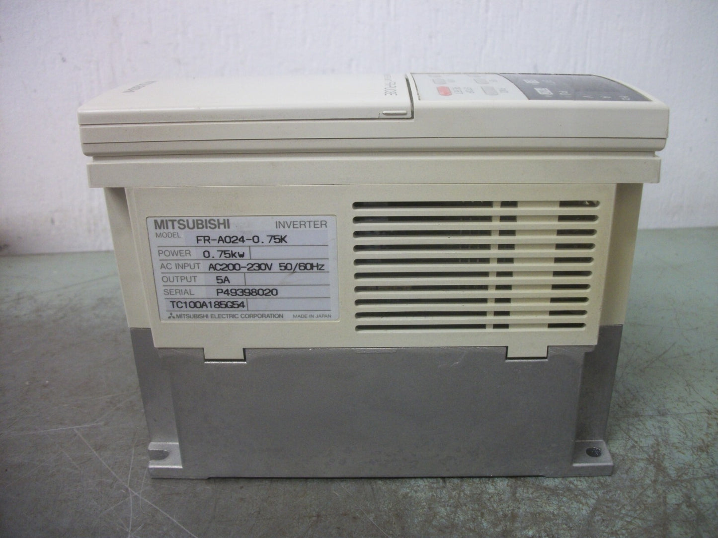 MITSUBISHI FREQROL-A024 0.75KW INVERTER DRIVE FR-A024-0.75K 230VOLT 5AMP