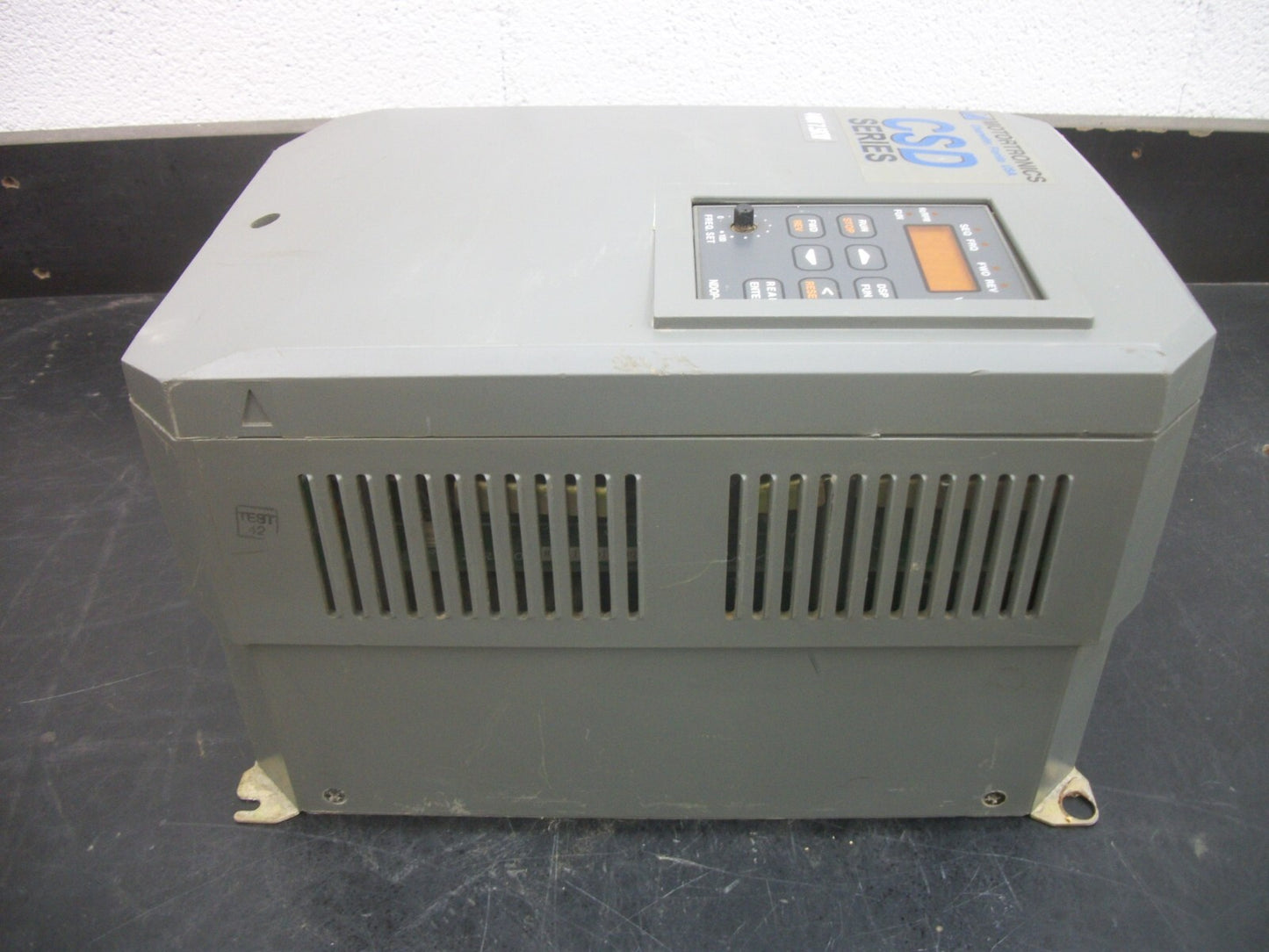 MOTORTRONICS CSD 10HP VARIABLE FREQUENCY DRIVE CSD-410-N 380-460VOLT 3PH 17.5AMP