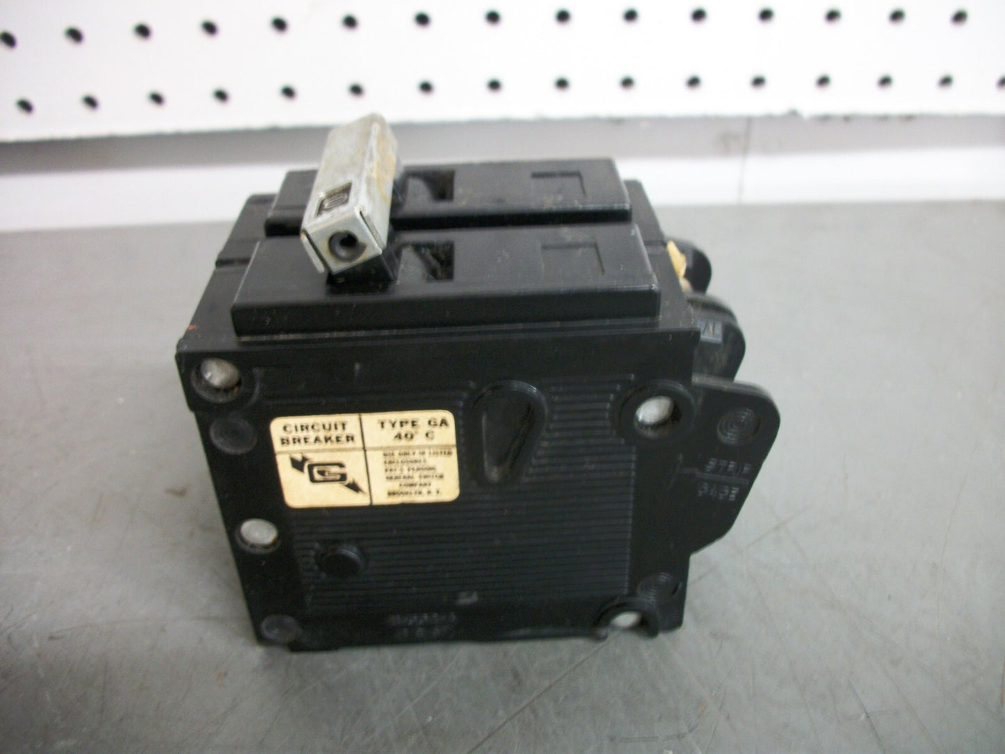 GENERAL SWITCH GA CIRCUIT BREAKER GA230 30AMP 240VOLT 2POLE