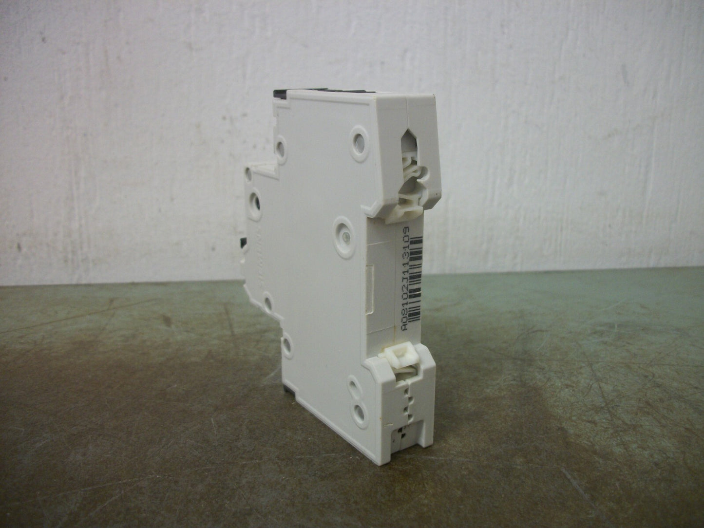 SIEMENS MINI CIRCUIT BREAKER 5SY41MCBA8 5SY4108-5 8AMP 400VOLT 1POLE