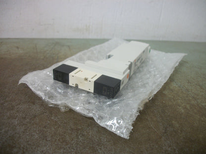 SMC PNEUMATIC SOLENOID VALVE 80-VQ2400-5 0.1-0.7MPa 24VCOIL 1W NEW