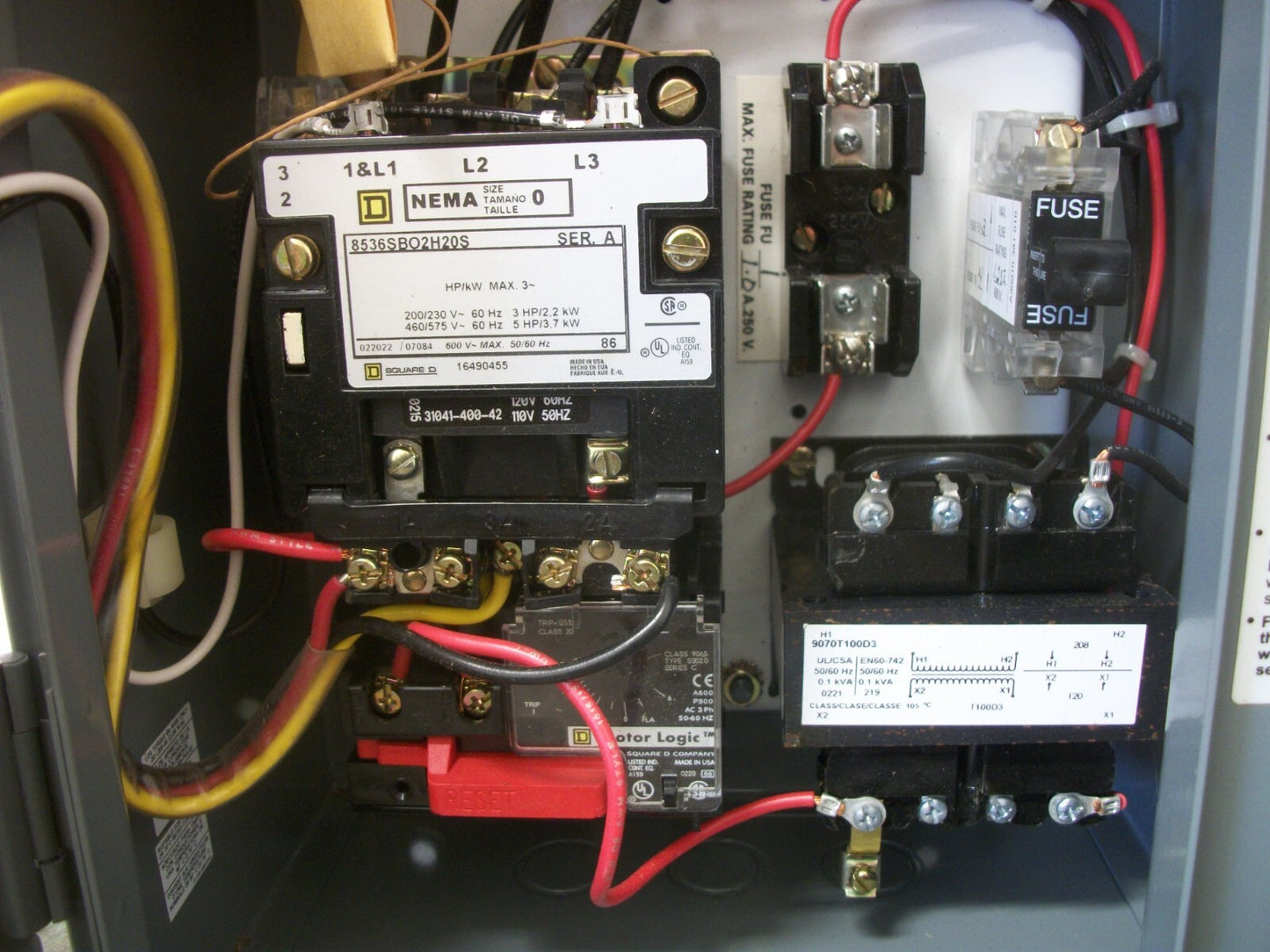 SQUARE D STARTER COMBO SIZE 0 8536SBO2H20S 120VCOIL 30AMP FUSIBLE MOTORLOGIC NOB