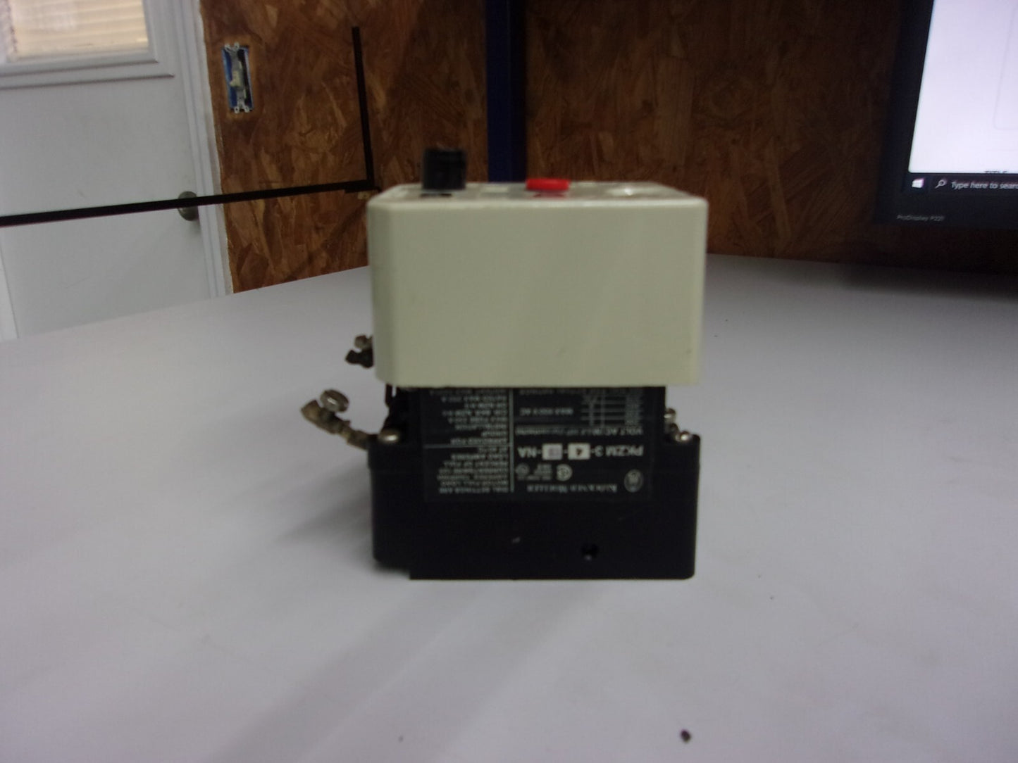 KLOCKNER-MOELLER MANUAL MOTOR STARTER PKZM 3-4-U-NA 2.2-3.8AMP