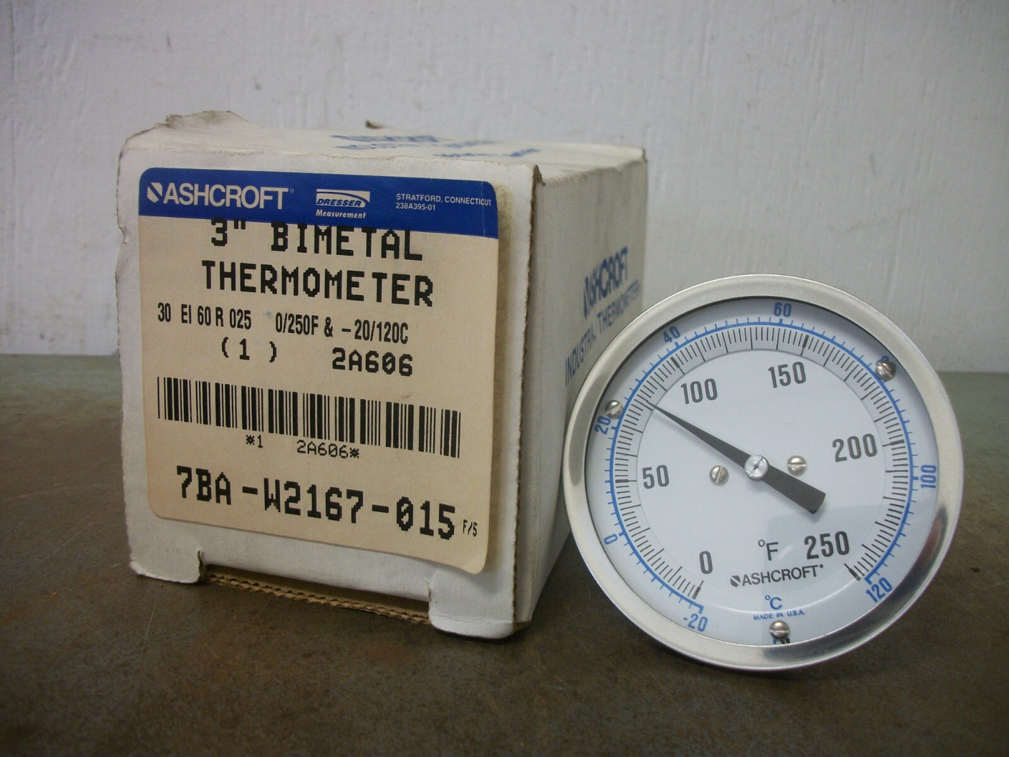 ASHCROFT 3" BIMETAL THERMOMETER 30 EI 60 R 025 0-250F NIB
