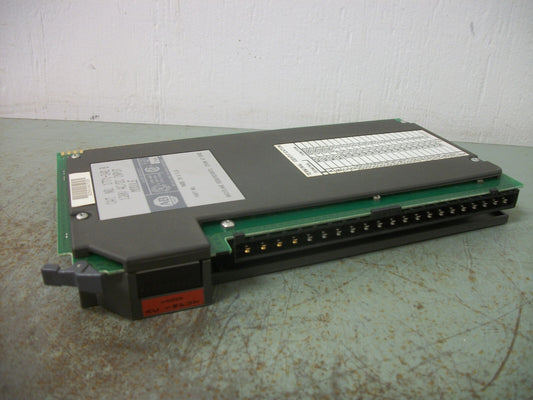 ALLEN-BRADLEY 120V AC/DC INPUT MODULE 1771-IAD/B