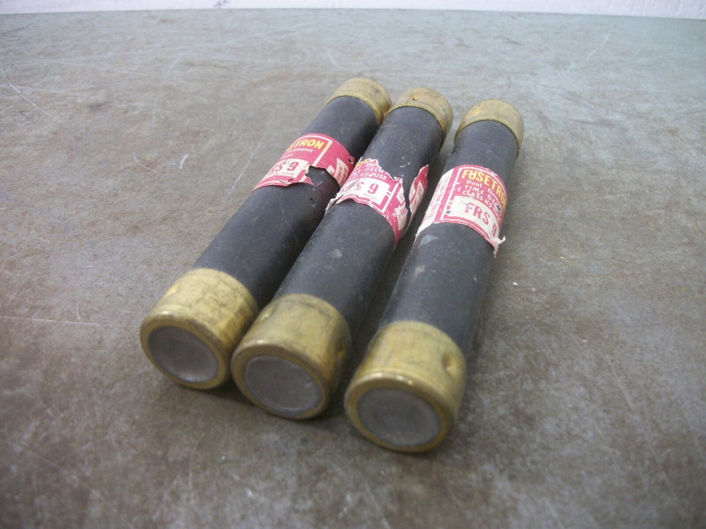 BUSSMANN LOT OF 3 FUSETRON FUSES FRS9 9AMP 600VOLT
