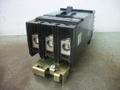 SQUARE D I-LINE KA CIRCUIT BREAKER KA36200 200AMP 600VOLT 3POLE GREEN