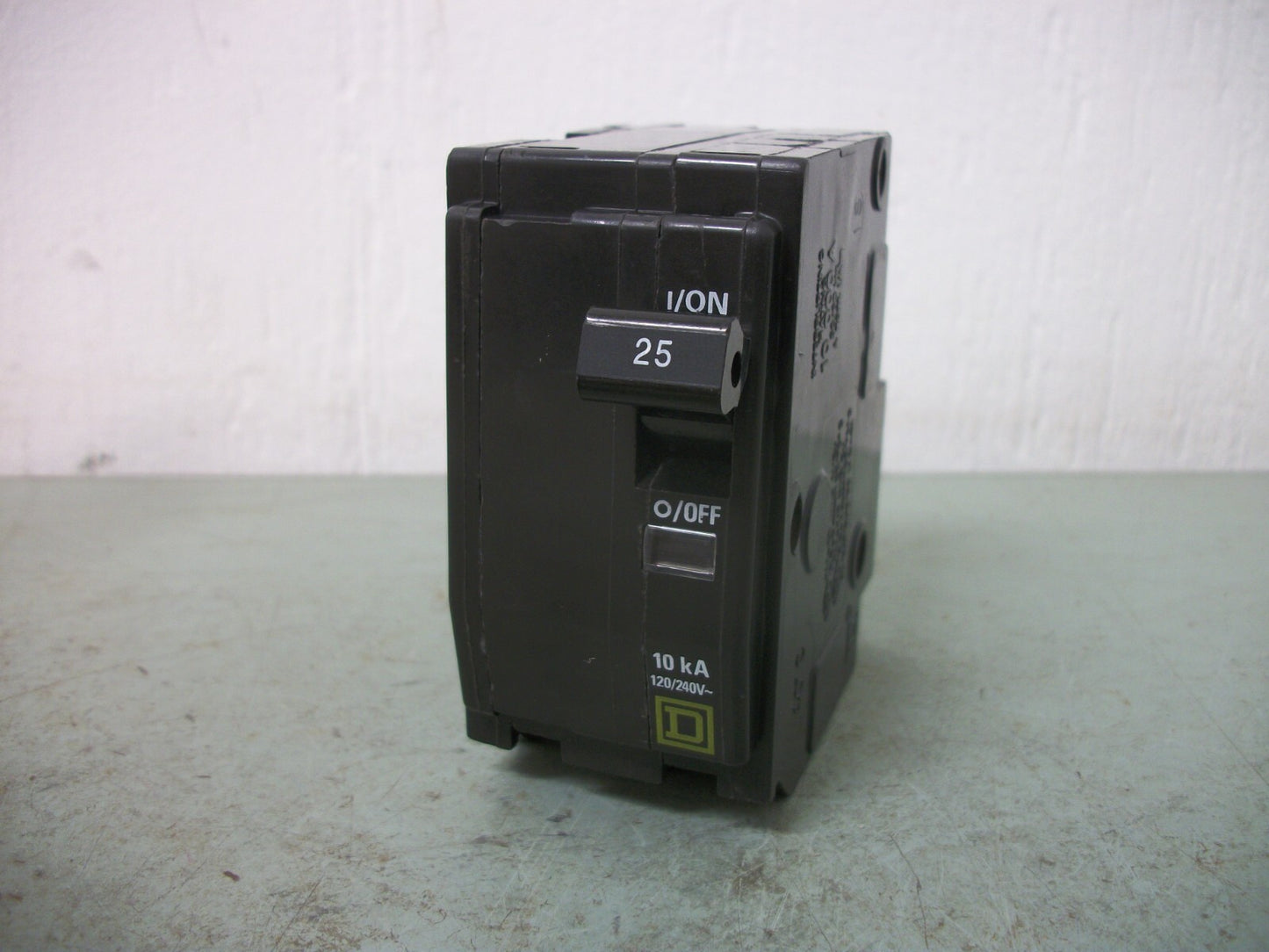 SQUARE D QO CIRCUIT BREAKER QO225 25AMP 240VOLT 2POLE