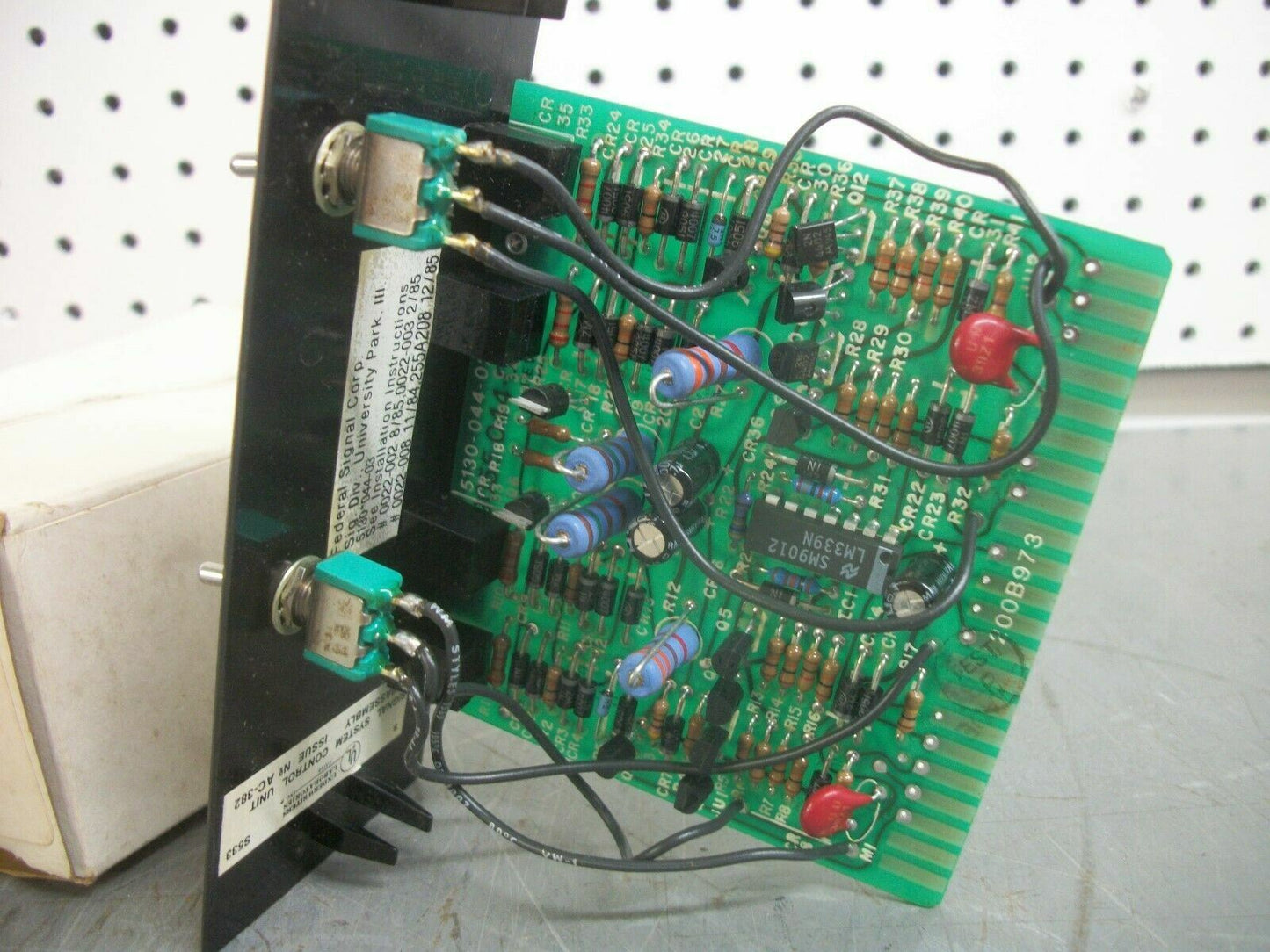 FEDERAL SIGNAL TROUBLE ALARM CONTROL UNIT 5130*044-03S NIB