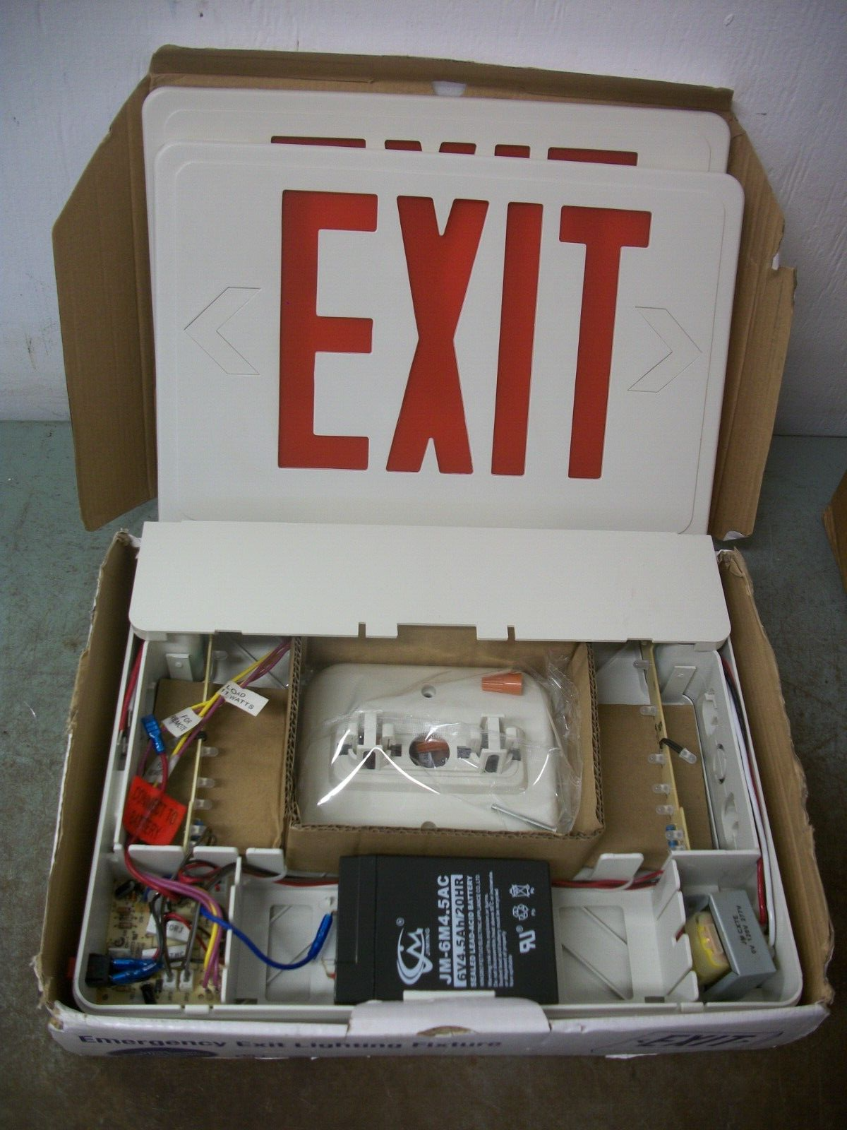 WESTGATE LED BATTERY BACKUP REMOTE CAPABLE EXIT SIGN XT-RCRW-EM NIB