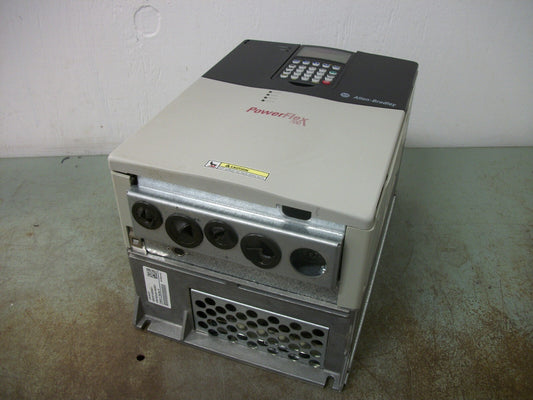 ALLEN-BRADLEY POWERFLEX 700 20HP AC DRIVE 20BE022A3AYNAND1 600VOLT 3PH 22AMP
