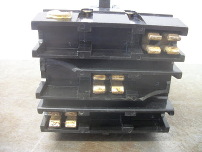 SQUARE D I-LINE KA CIRCUIT BREAKER KA36225 225AMP 600VOLT 3POLE GRAY CHIPPED