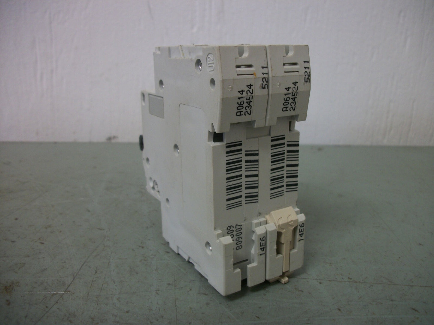 MERLIN GERIN MULTI9 C60 MOTOR CIRCUIT BREAKER MG24524 16AMP 480VOLT 2POLE