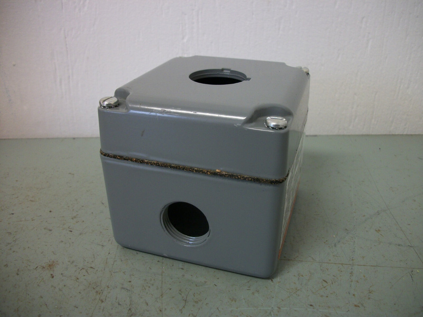 SQUARE D 1-UNIT PUSHBUTTON ENCLOSURE ONLY 9001KYK11 9001KYK13 NOB