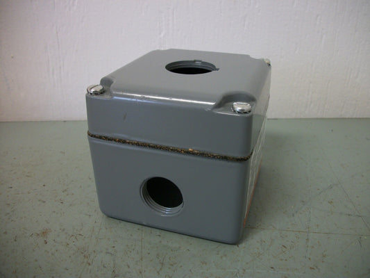 SQUARE D 1-UNIT PUSHBUTTON ENCLOSURE ONLY 9001KYK11 9001KYK13 NOB