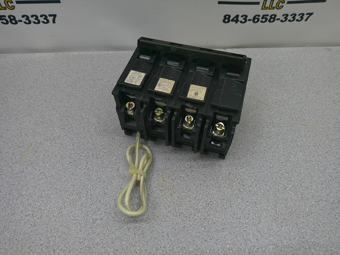 SIEMENS BL CIRCUIT BREAKER B350H00S01 50AMP 240VOLT 3POLE W/SHUNT CHIPPED