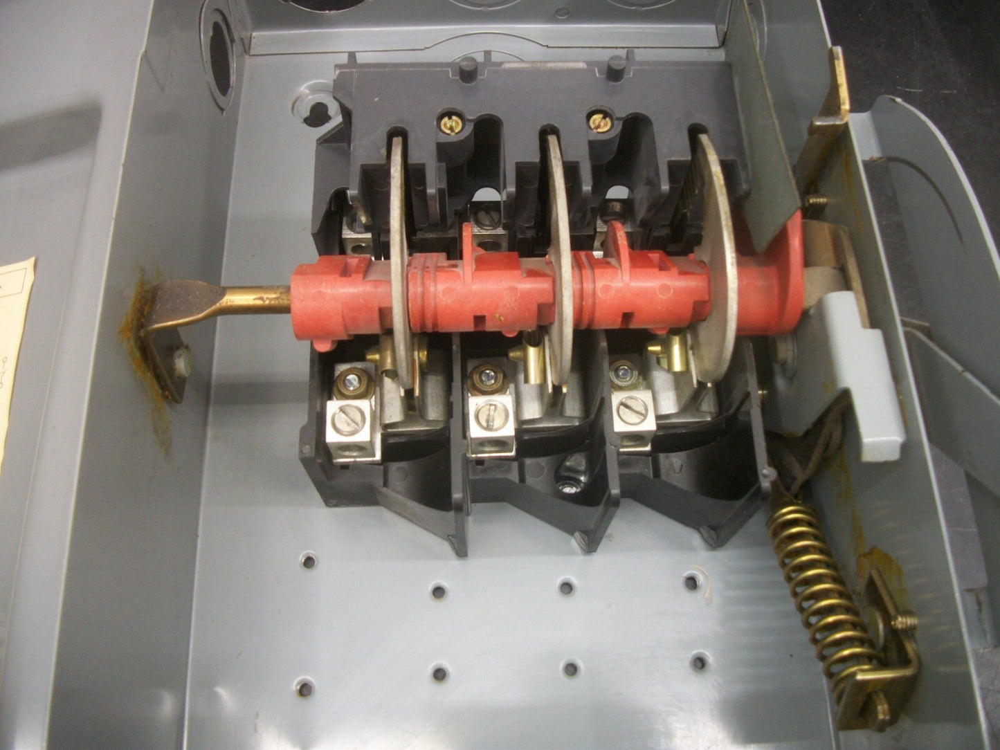 SQUARE D DISCONNECT TYPE 1 HU363 100AMP 600VOLT 3POLE NON-FUSIBLE OLD