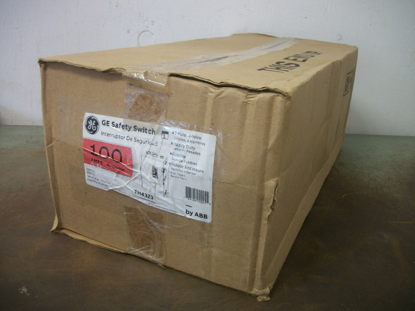 GE DISCONNECT TYPE 1 TH4323 100AMP 240VOLT 3POLE FUSIBLE NIB