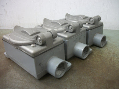 HUBBELL KILLARK LOT OF 3 WEATHERPROOF TWIST-LOCK RECEPTACLE ENCLOSURES FSC-2