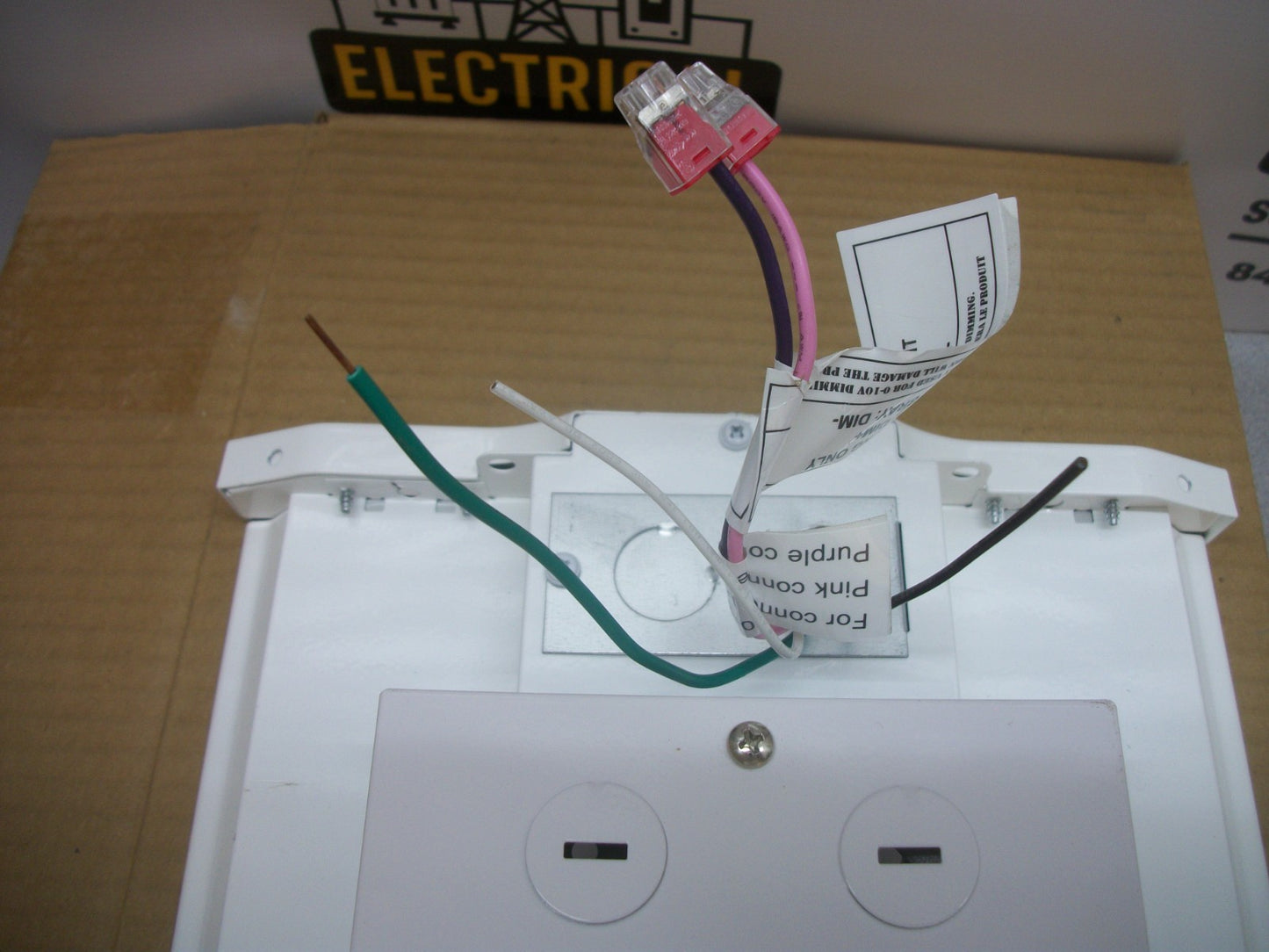 ION WHITE LINEAR HIGH BAY SENSOR READY LIGHT HBSLR-181512L-4K5K-UNC NIB