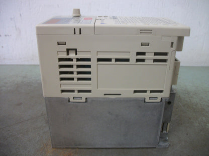 YASKAWA VS MINI V7 0.75KW INVERTER DRIVE CIMR-V7AA20P7 230VOLT 3PH