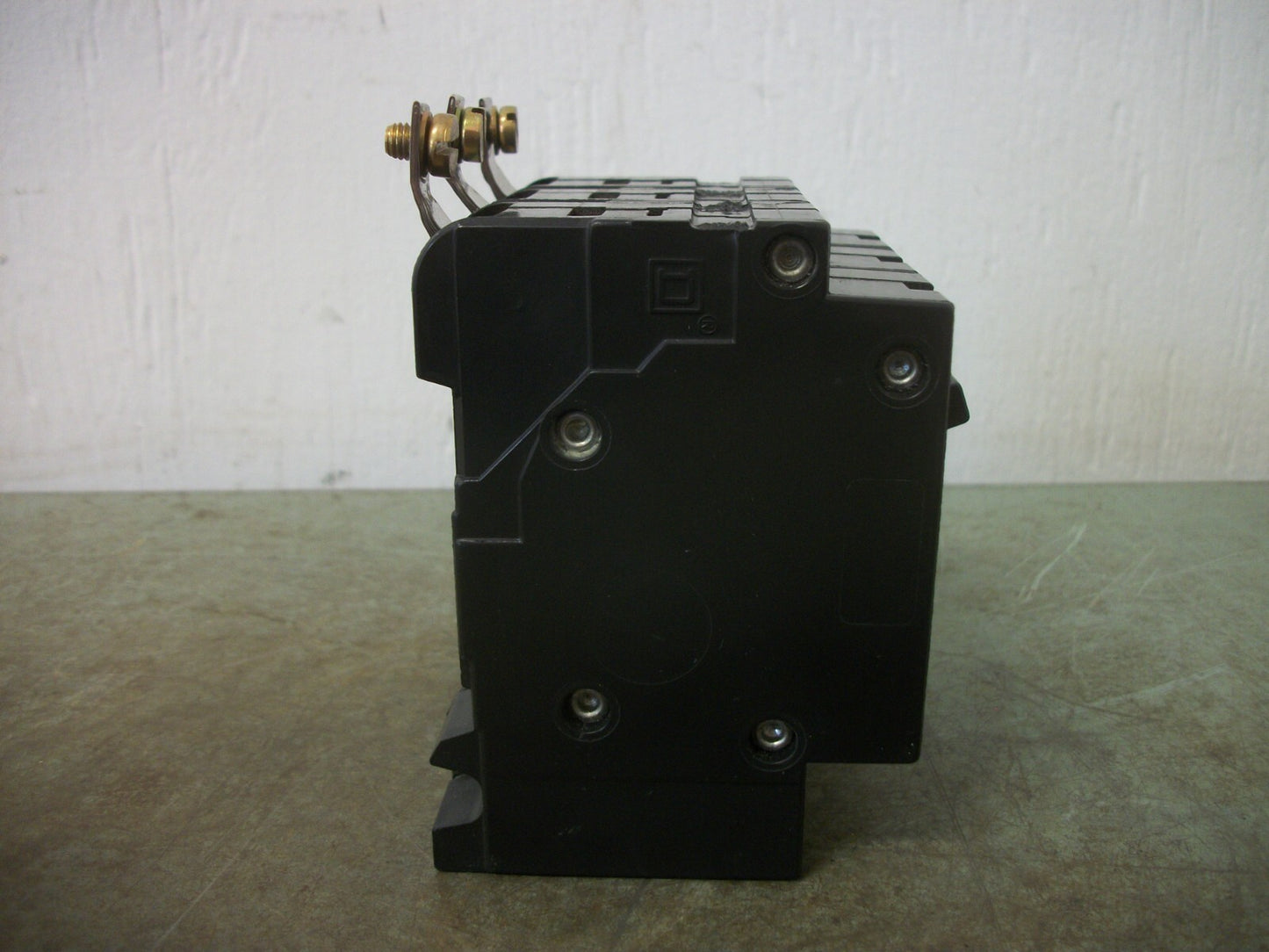 SQUARE D EHB CIRCUIT BREAKER EHB34030 30AMP 480VOLT 3POLE