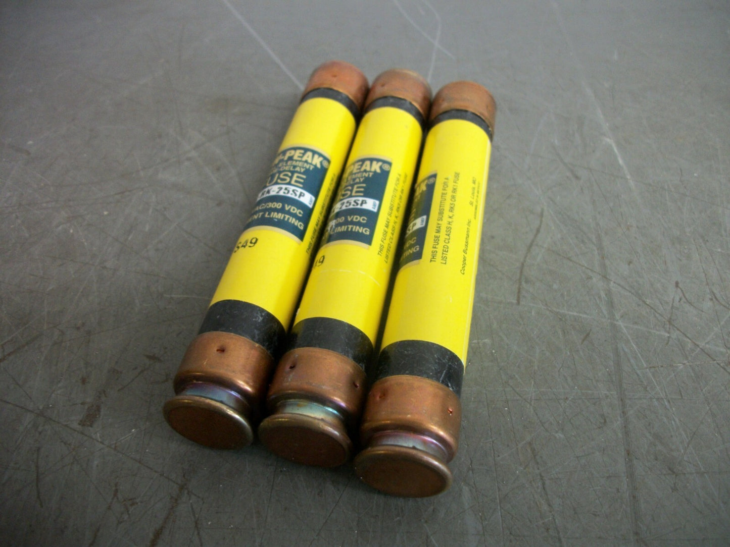 BUSSMANN LOT OF 3 LOW-PEAK FUSES LPS-RK-25SP 25AMP 600VOLT