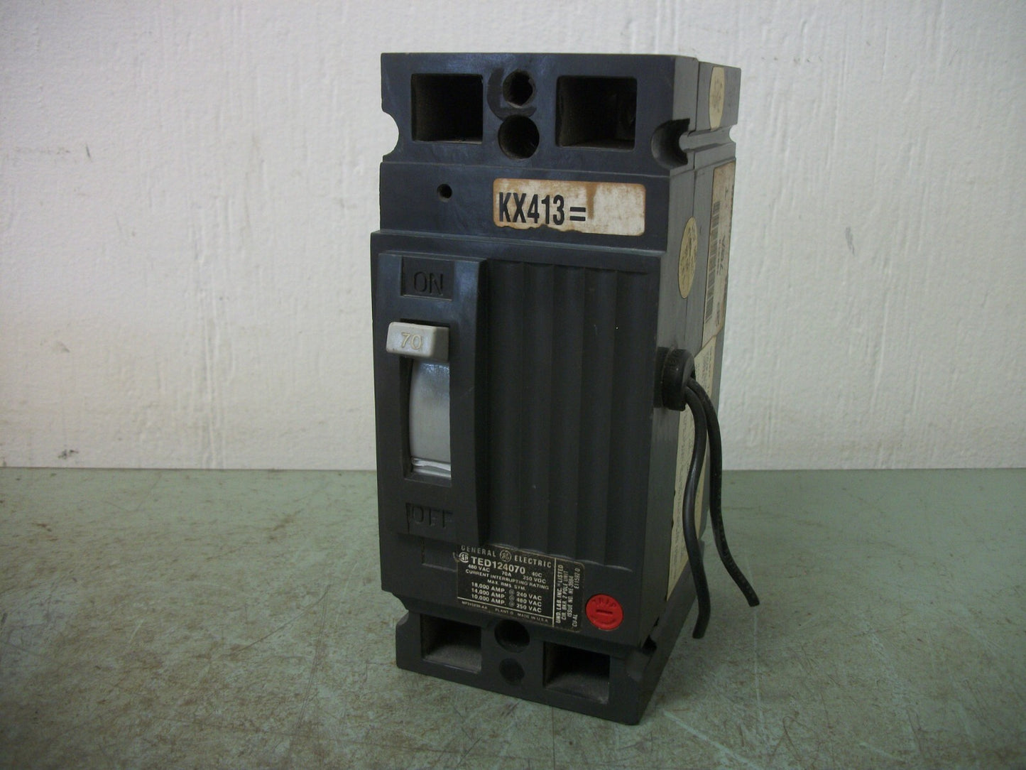 GE TED CIRCUIT BREAKER TED124070 70AMP 480VOLT 2POLE W/SHUNT