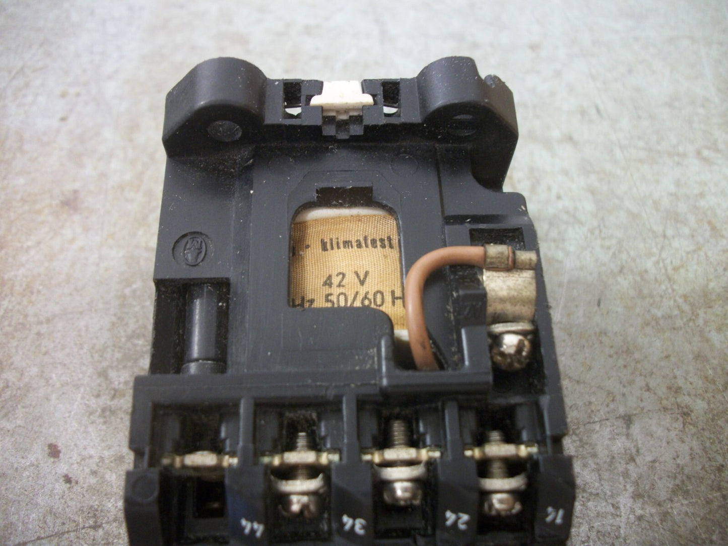 KLOCKNER-MOELLER CONTACTOR DIL00L-62 20AMP 42VCOIL 3PH 500V 1.5KW