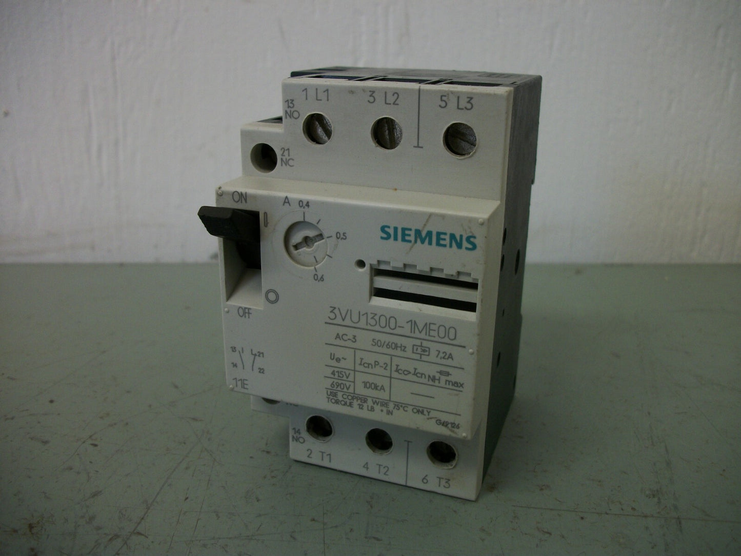 SIEMENS MOTOR CIRCUIT BREAKER 3VU1300-1ME00 0.4-0.6AMP