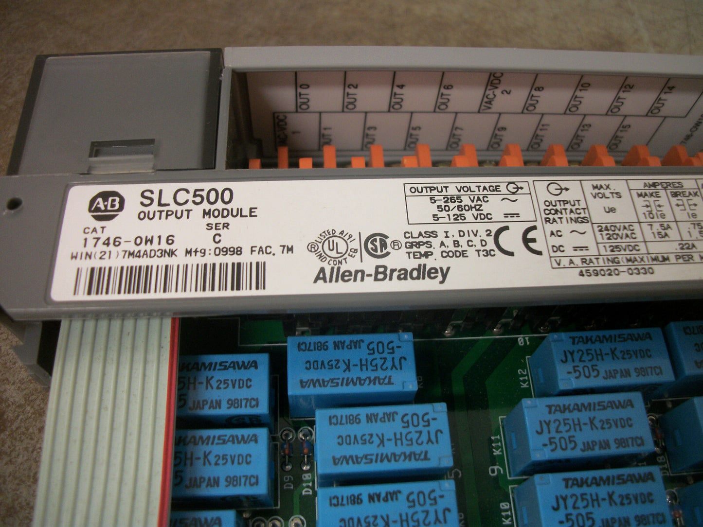 ALLEN-BRADLEY SLC 500 OUTPUT MODULE 1746-OW16