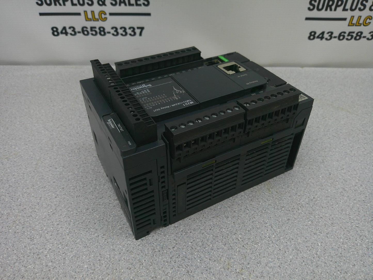 SQUARE D MODICON M221 PLC 24 I/O RELAY UNIT TM221C24R