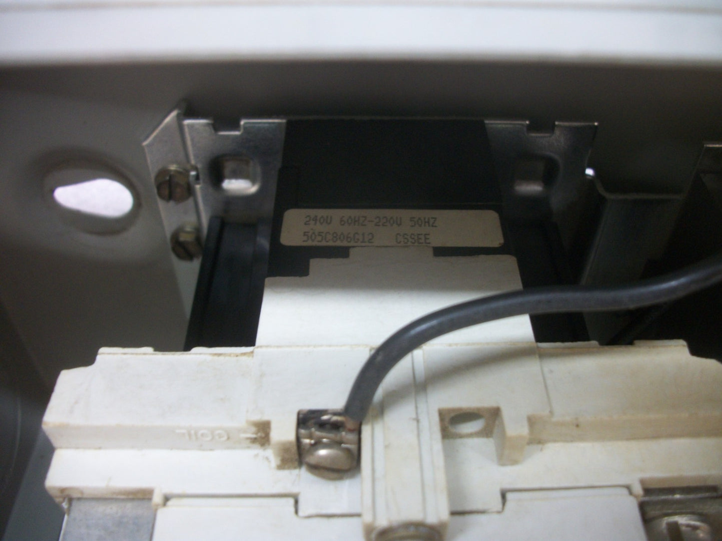 WESTINGHOUSE ENCL SIZE 2 MOTOR STARTER A200M2CAC 240VCOIL 3PH 600V 25HP