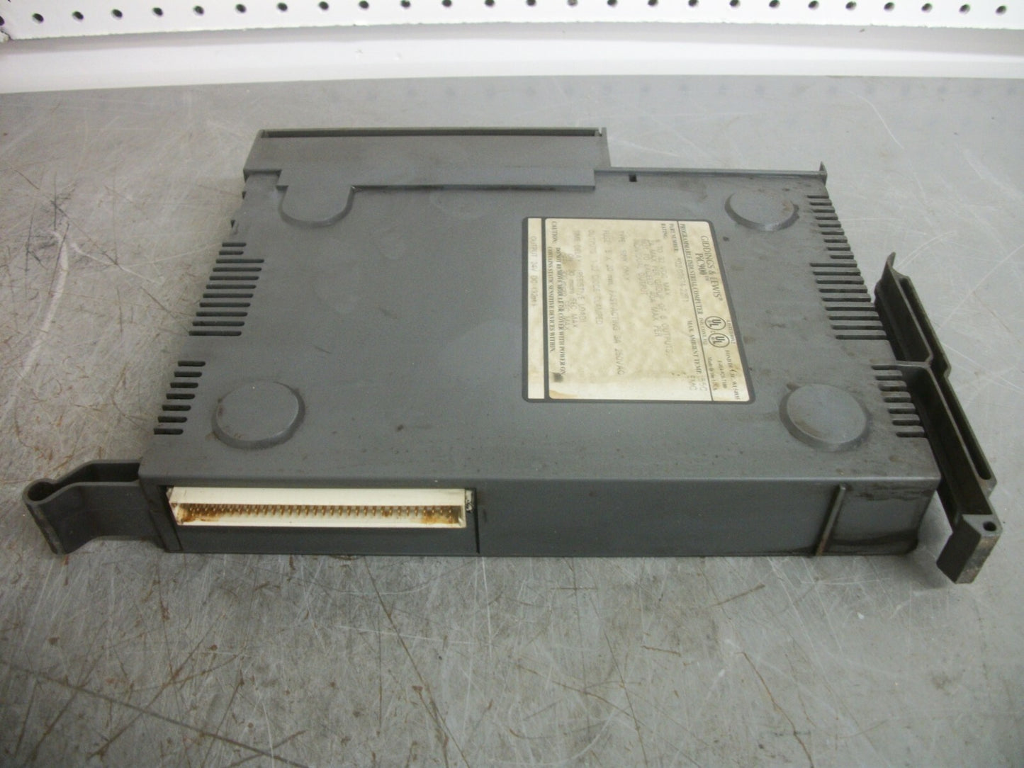 GIDDINGS & LEWIS PIC900 PROGRAMMABLE COMPUTER OUTPUT MODULE 502-03674-22R1