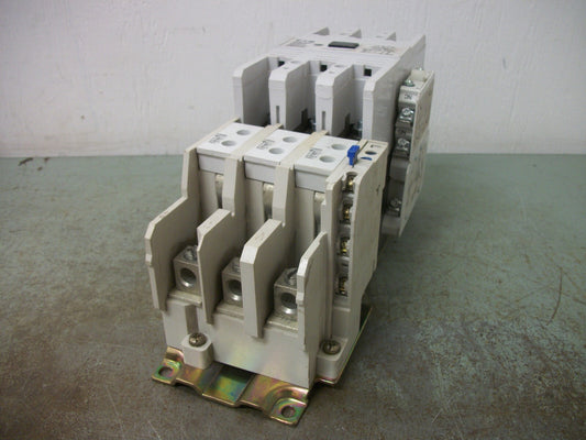 CUTLER-HAMMER SIZE 3 MOTOR STARTER CN15KN3 90AMP 120VCOIL 3PH 600V 50HP