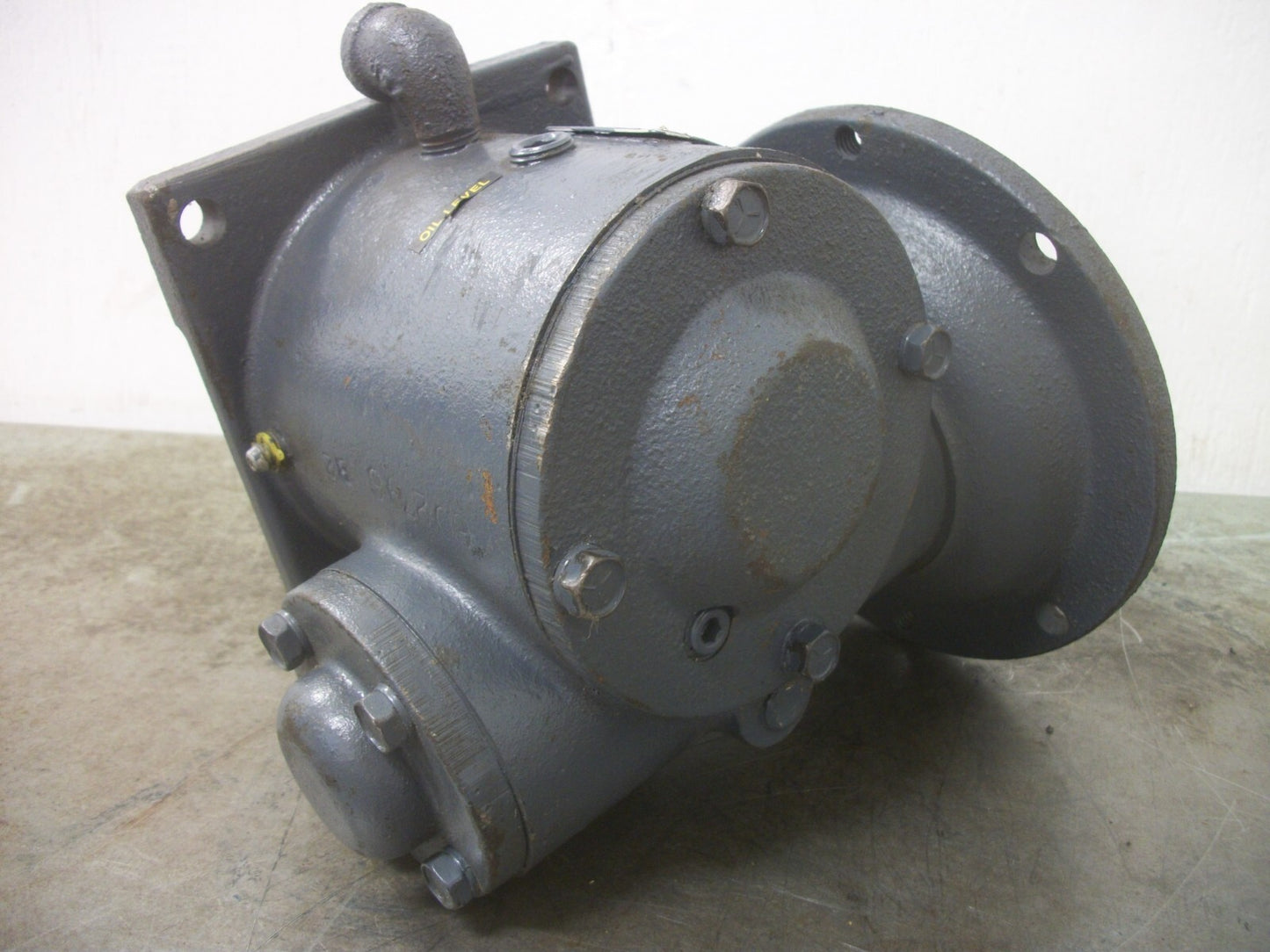 WINSMITH 60:1 GEAR BOX SPEED REDUCER 2MCVR 1800RPM .37HP NOB