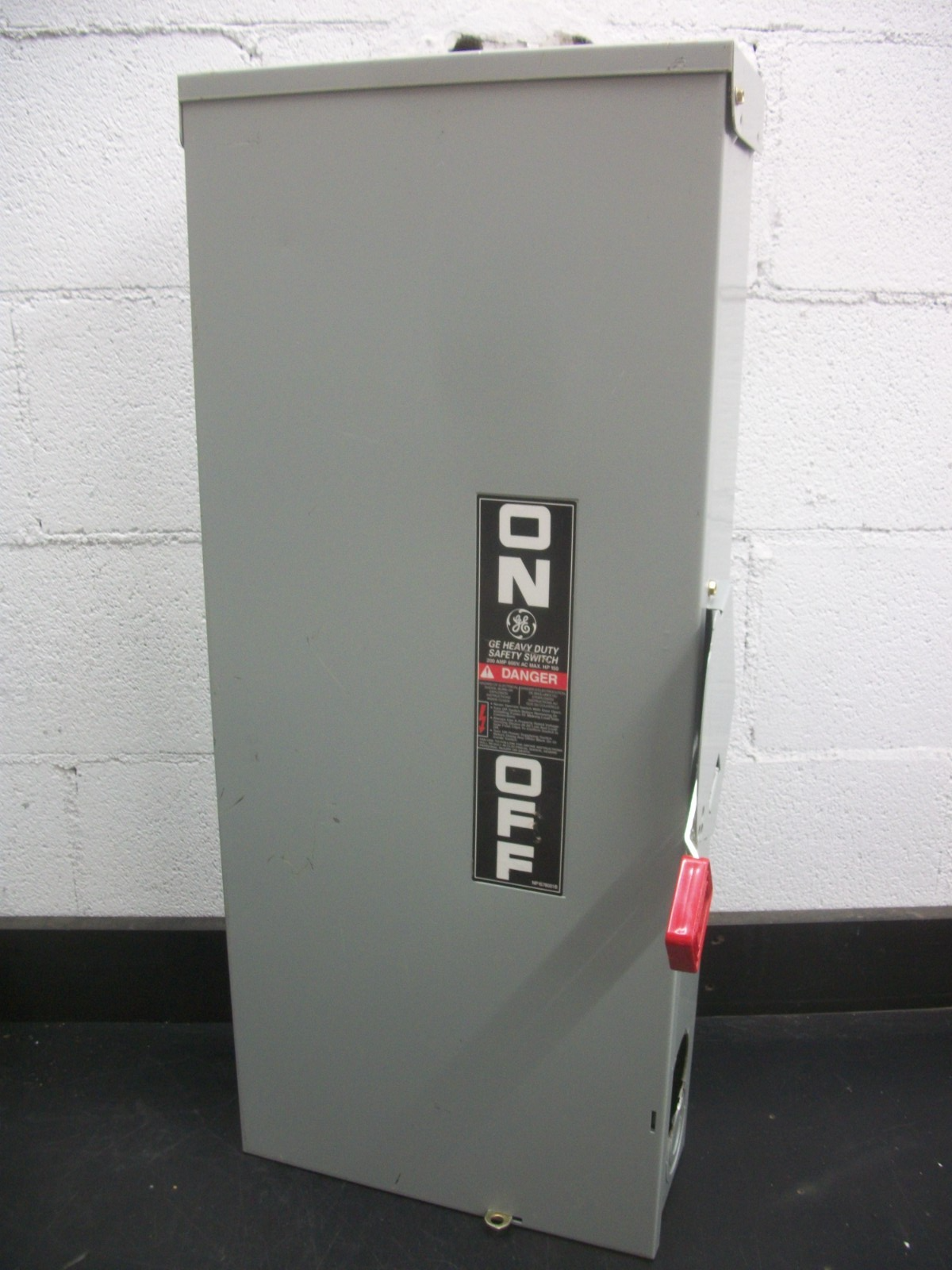 GE DISCONNECT TYPE 3R TH3364R 200AMP 600VOLT 3POLE FUSIBLE