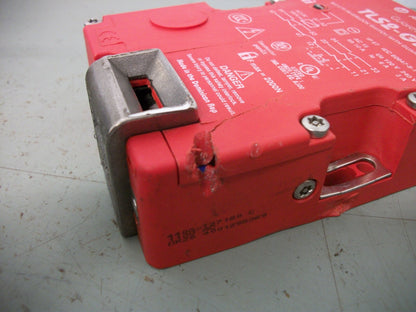 ALLEN-BRADLEY GUARDMASTER TLS2-GD2 SAFETY INTERLOCK SWITCH 440G-T27180 SERIES C