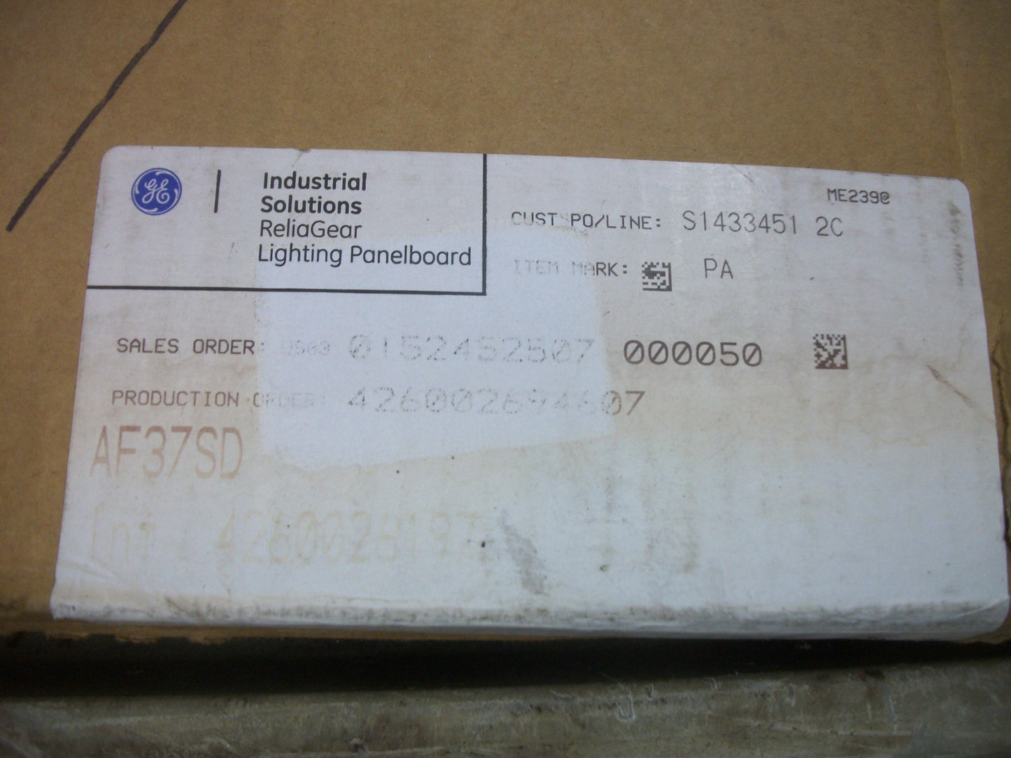 GE A-SERIES II PANELBOARD 37" SURFACE COVER DOOR AF37SD NEW