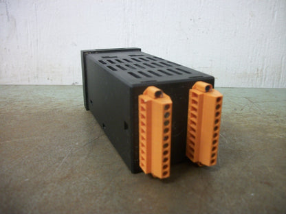 GOSSEN-METRAWATT CAMILLE BAUER DIGITAL TEMPERATURE CONTROLLER A1 B1 C1 K0