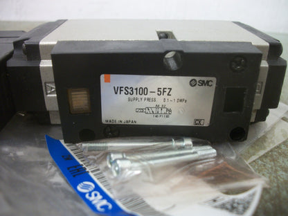 SMC SOLENOID VALVE VFS3100-5FZ 21-26VDC NEW