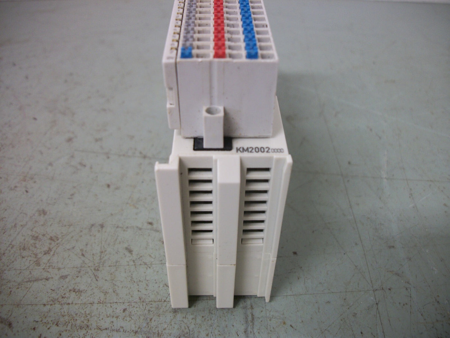 BECKHOFF 16-CHANNEL DIGITAL OUTPUT KM2002-0000 USED