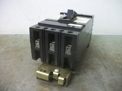 SQUARE D I-LINE I-LIMITER FI CIRCUIT BREAKER FI36030 30AMP 600VOLT 3POLE GRAY