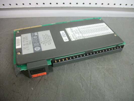 ALLEN-BRADLEY 12 TO 120VOLT AC OUTPUT MODULE 1771-OAD