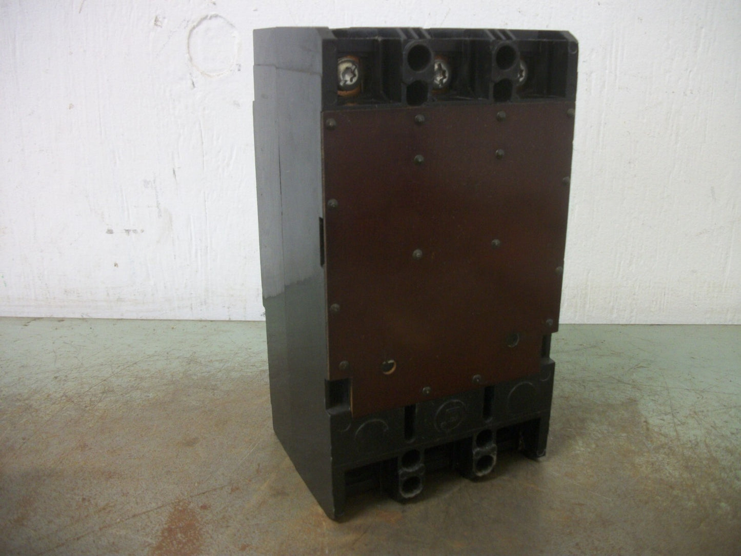 SQUARE D KAL CIRCUIT BREAKER KAL36150 150AMP 600VOLT 3POLE GRAY