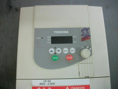 TOSHIBA 3HP TRANSISTOR INVERTER DRIVE VFS9-4022PL-WN 3PH 500VOLT 5.5AMP 4.2KVA