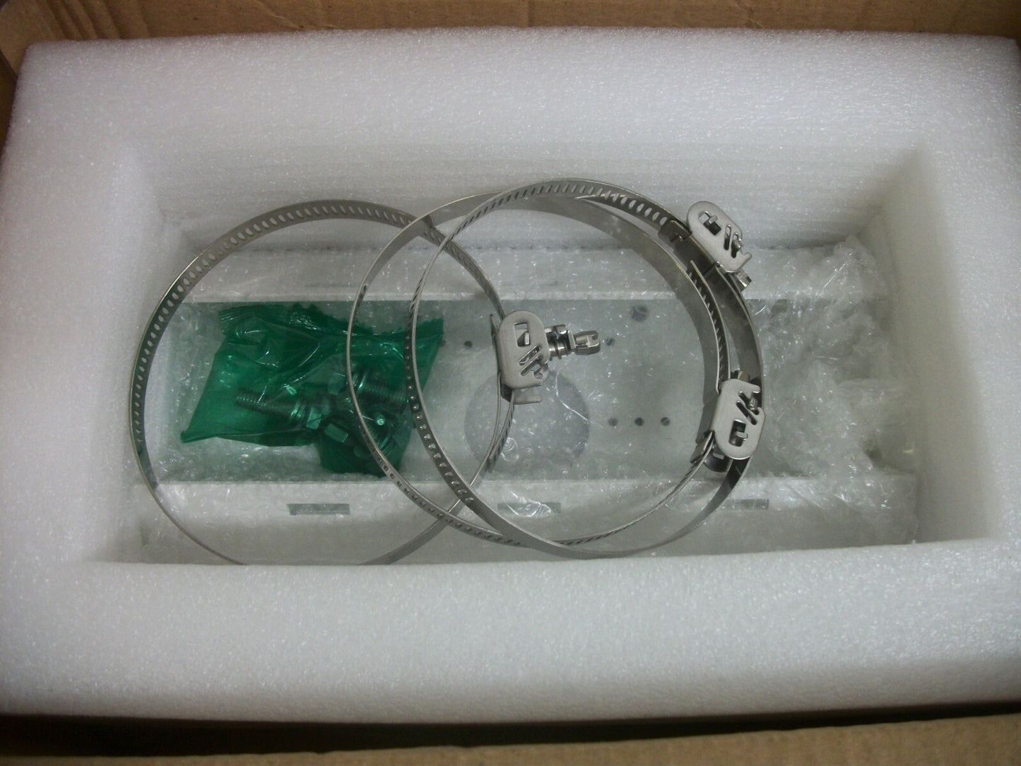 HIKVISION PM CAMERA POLE MOUNT ADAPTER 302700454 NIB